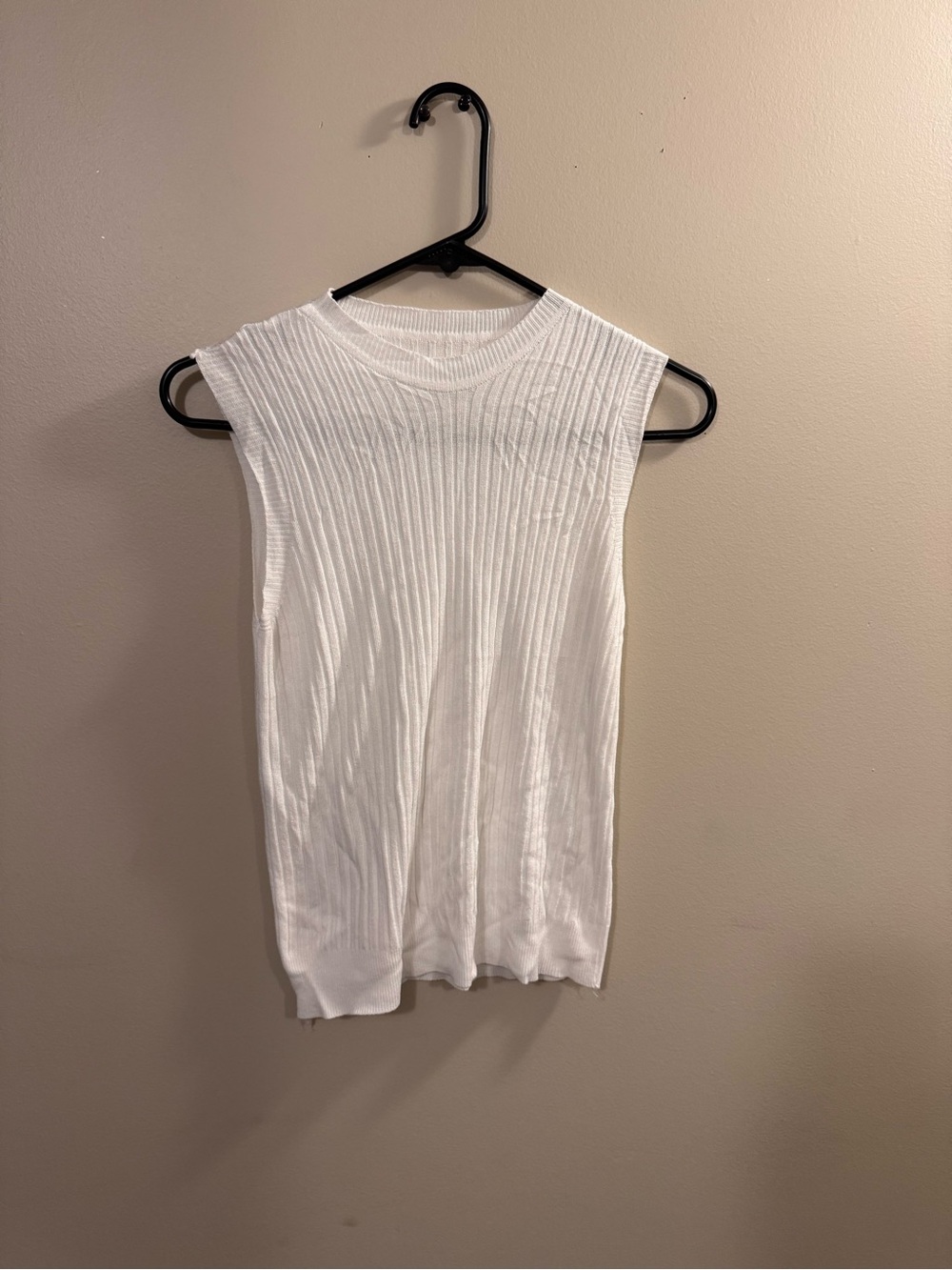 Sleeveless Ribbed Knit Tank Top - White